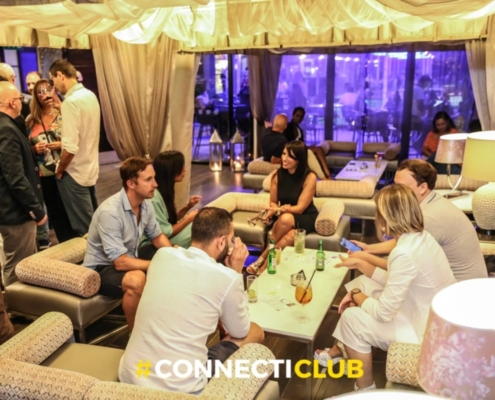 People attending the Chill and Grow your Network with #CONNECTICLUB event